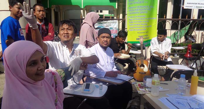 Baca Alquran di Car Free Day Dapat Sarapan Gratis