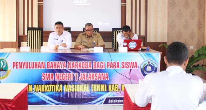 Datangkan Petugas BNNK, Cegah Narkoba di SMAN 1 Jalaksana