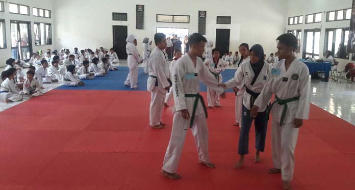 Ratusan Taekwondoin Ikuti UKT, Sekum TI: Talenta Muda Aset Kota Cirebon