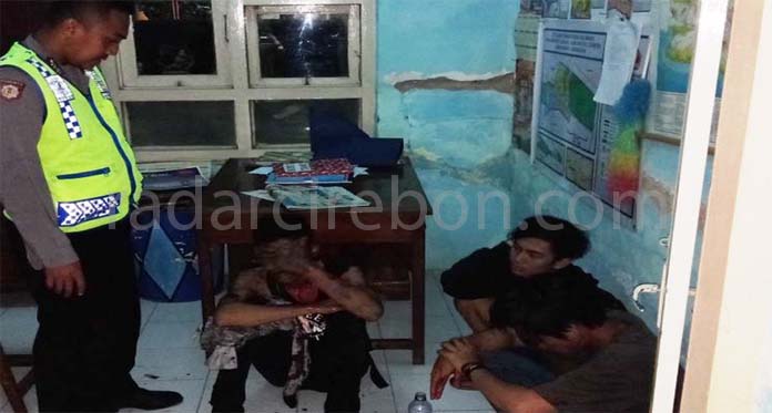 Tiga Orang Pria Babak Belur Dimassa Dikira Geng Motor