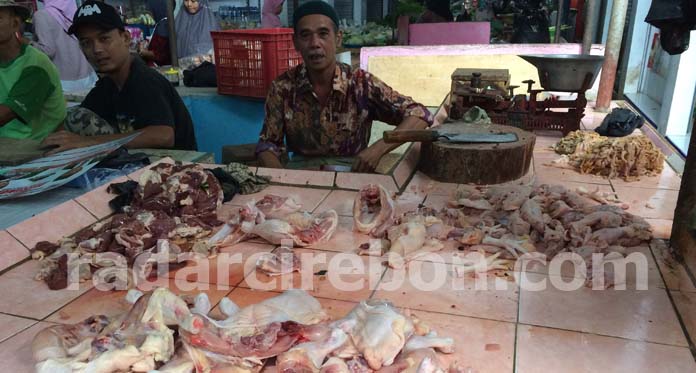 Suplai Lancar, Harga Daging Ayam di Majalengka Masih Mahal