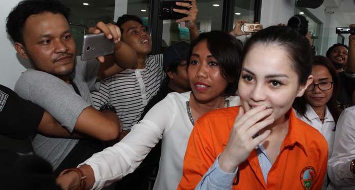 Jennifer Dunn Mengaku Menyesal, tapi Cengengesan