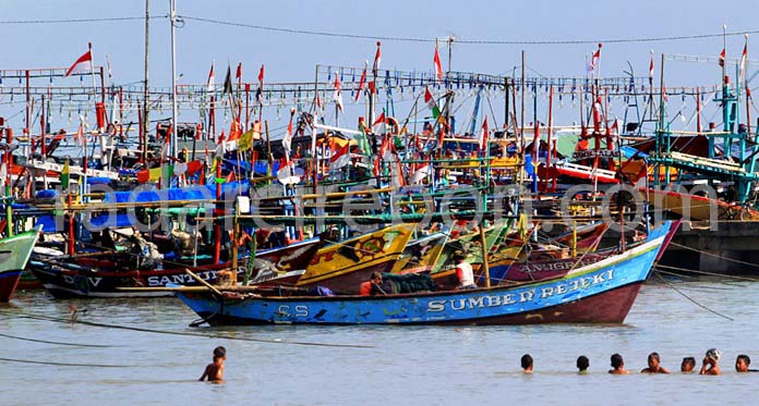 Dilarang Melaut, Nelayan di Indramayu Nganggur