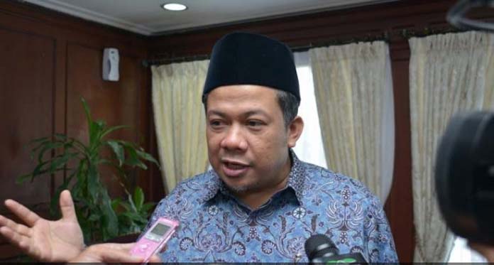 Fahri Hamzah Sebut Generasi Milenial Rawan Dijebak Pencitraan