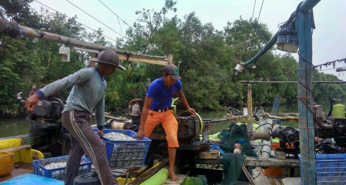 Perahu Susah Masuk, Nelayan Minta Muara Kali Tangkil Dikeruk