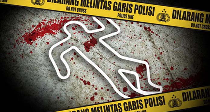 Pedagang Tewas Ditusuk Kakak Ipar di Seberang Polsek Kapetakan