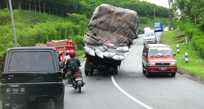 Dirjen Hubdat Bakal Tindak Tegas Mobil Angkutan Barang Kelebihan  Muatan