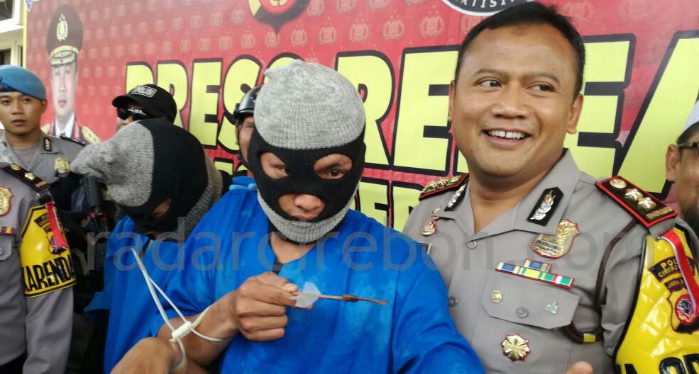 Beginilah Gaya Pelaku saat Memanah Kepala Rahmat