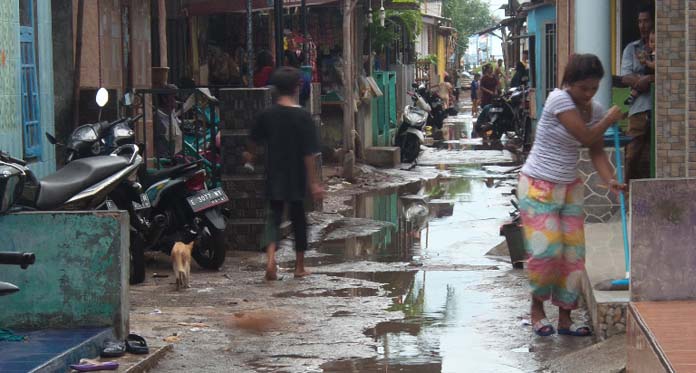 Drainase Buruk, Mundu Pesisir Rentan Persoalan Kesehatan