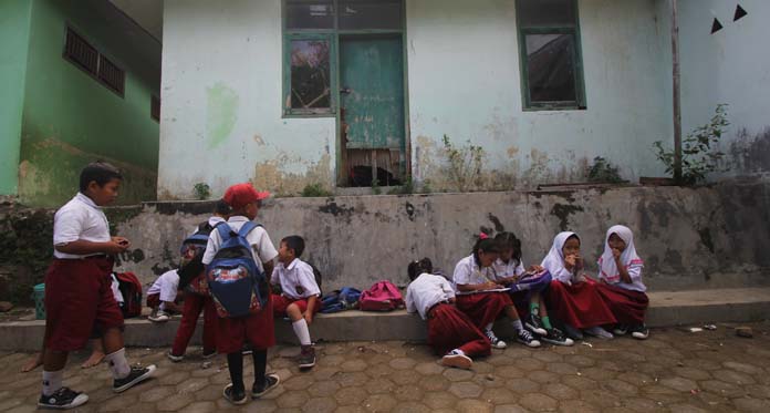 Musala dan Gudang Dipakai KBM, 5 Ruang Kelas SDN Cadasngampar  Rusak