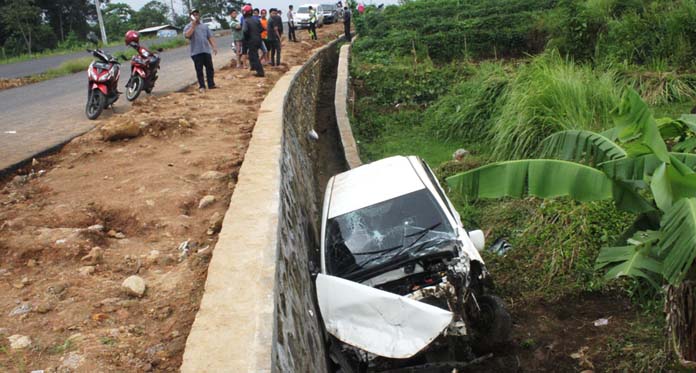 Taksi Online Nyungsep di Jalan Baru Sampora-Garatengah