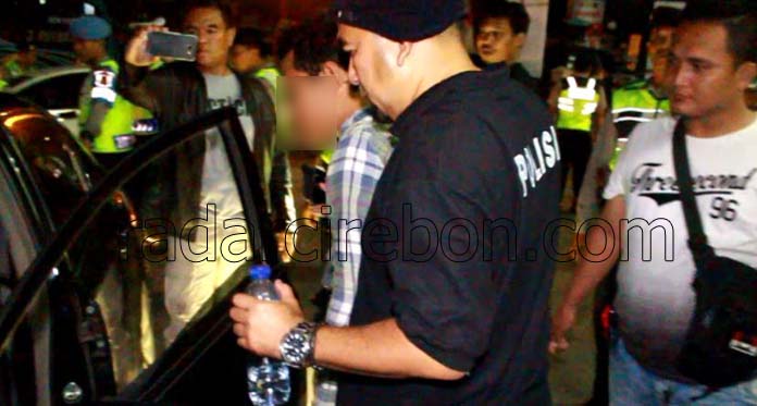 Bawa Ganja dan Obat Kuat, Dua Pria Terciduk Polisi