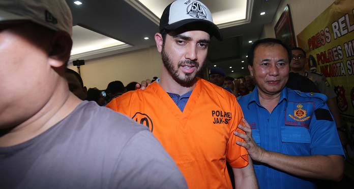 Fachri Albar Ikuti Jejak Kelam Ayahnya; Konsumsi Sabu, Ganja, dan Obat Terlarang