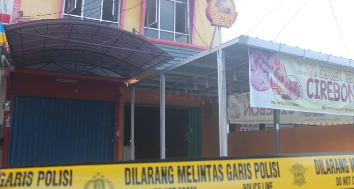 Tabung Gas Meledak, Rumah Makan di Jl Kartini Kota Cirebon Terbakar