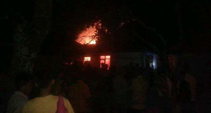 Tadi Malam, Rumah Warga di Kuningan Terbakar, Berawal dari Suara Ledakan