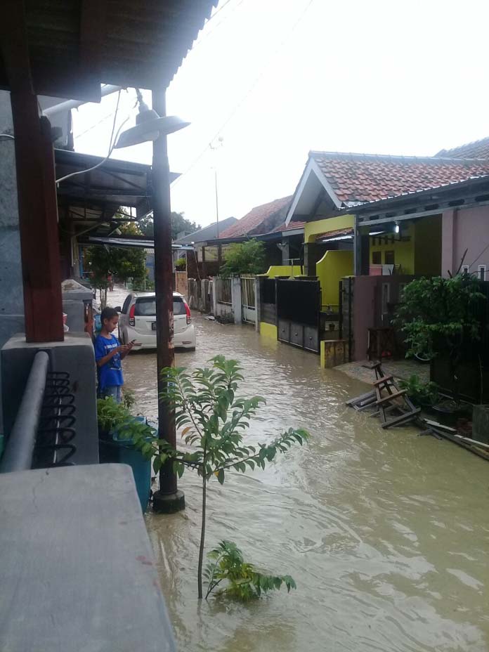 Nyaris Lumpuh, Cirebon di Mana-mana Banjir