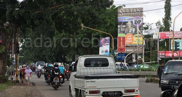 Lampu Merah Talun Kerap Mati, Lalin Tambah Macet