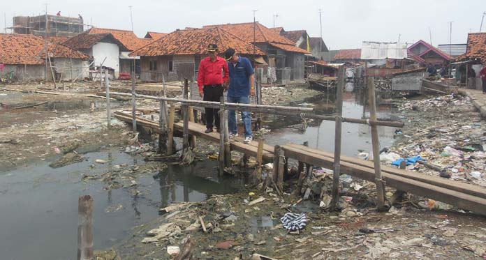 Sungai Ambulu Jadi Tempat Pembuangan Limbah Rumah Tangga