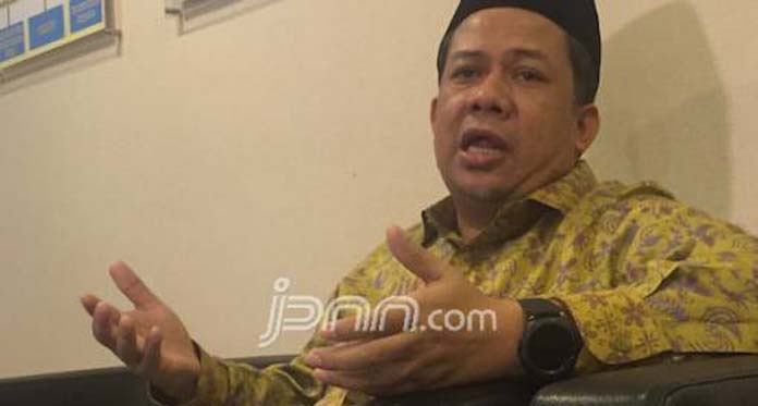 Ternyata, Jokowi Ingin Fahri Hamzah Pindah ke Golkar