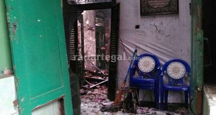 Nekat Bakar Lele di Dalam Ruangan, Rumah Terbakar