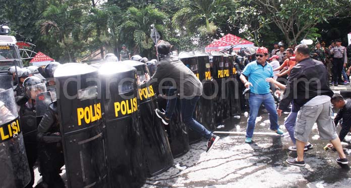 Pasukan Tri Patra Polres Kuningan Pukul Mundur Pengacau Pilkada