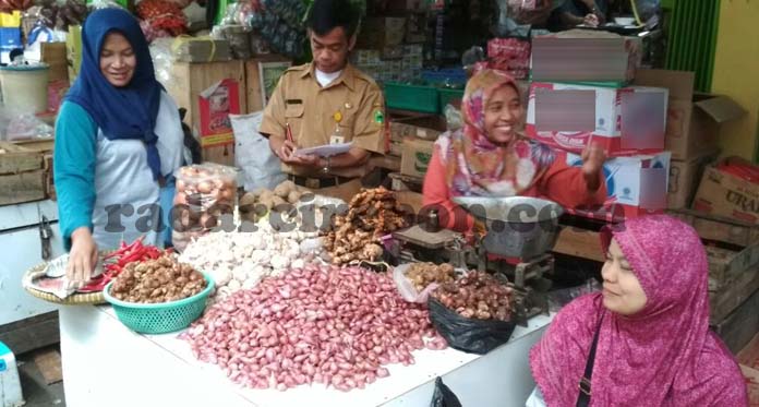 Walah, Harga Cabai di Kuningan Tembus Rp60 Ribu