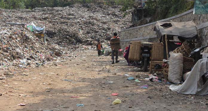 Soal Sampah, Pemkab Jangan Hanya Andalkan Gunung Santri