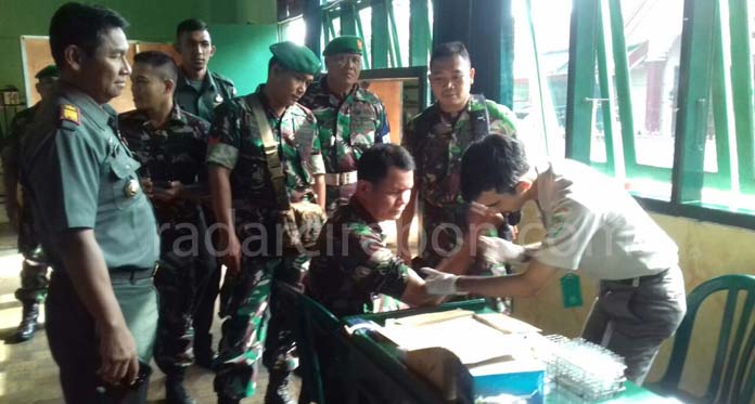 Jaga Kesehatan, Prajurit TNI di Kuningan Divaksin Hepatitis B