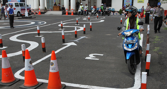 Kakorlantas Minta Pemohon SIM Harus Kuasai Safety Riding