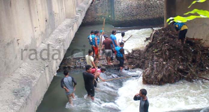 Pencarian di Sungai Cipager, Ahmad Rifai Belum Juga Ditemukan