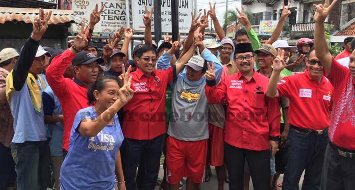 Sunjaya-Imron Sambangi Warga dan Tukang Becak