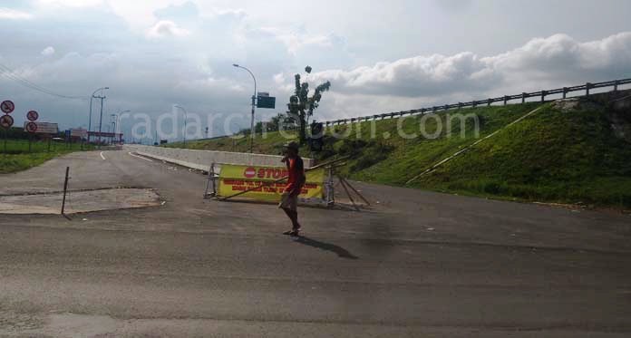 Gate Ciledug Tol Palikanci Batal Dibuka