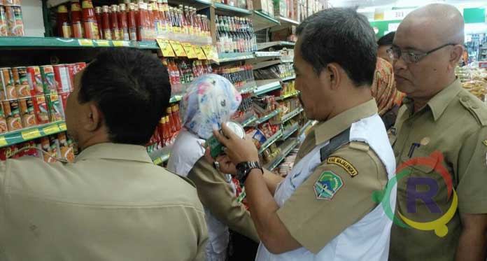 Dinkes Majalengka Obok-Obok Pasar Swalayan Cari “Sarden Cacing”