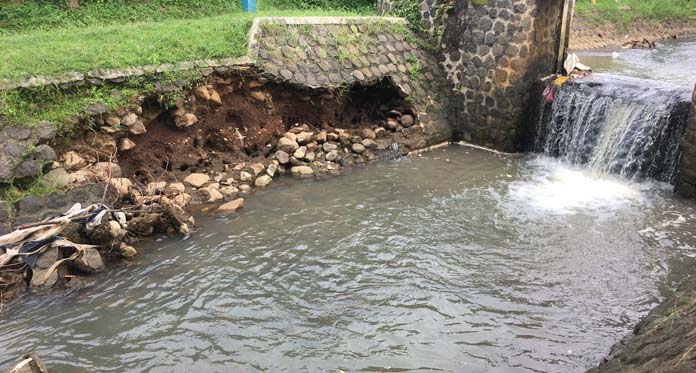 Pascabanjir Infrastruktur Rusak, DPUPR Tak Mau Disalahkan