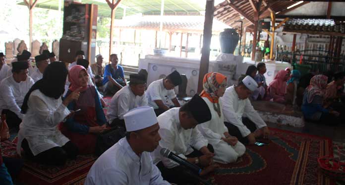 Plt Bupati Cirebon dan Forkopimda Ziarah Makam Gunung Jati, Begini Tujuannya