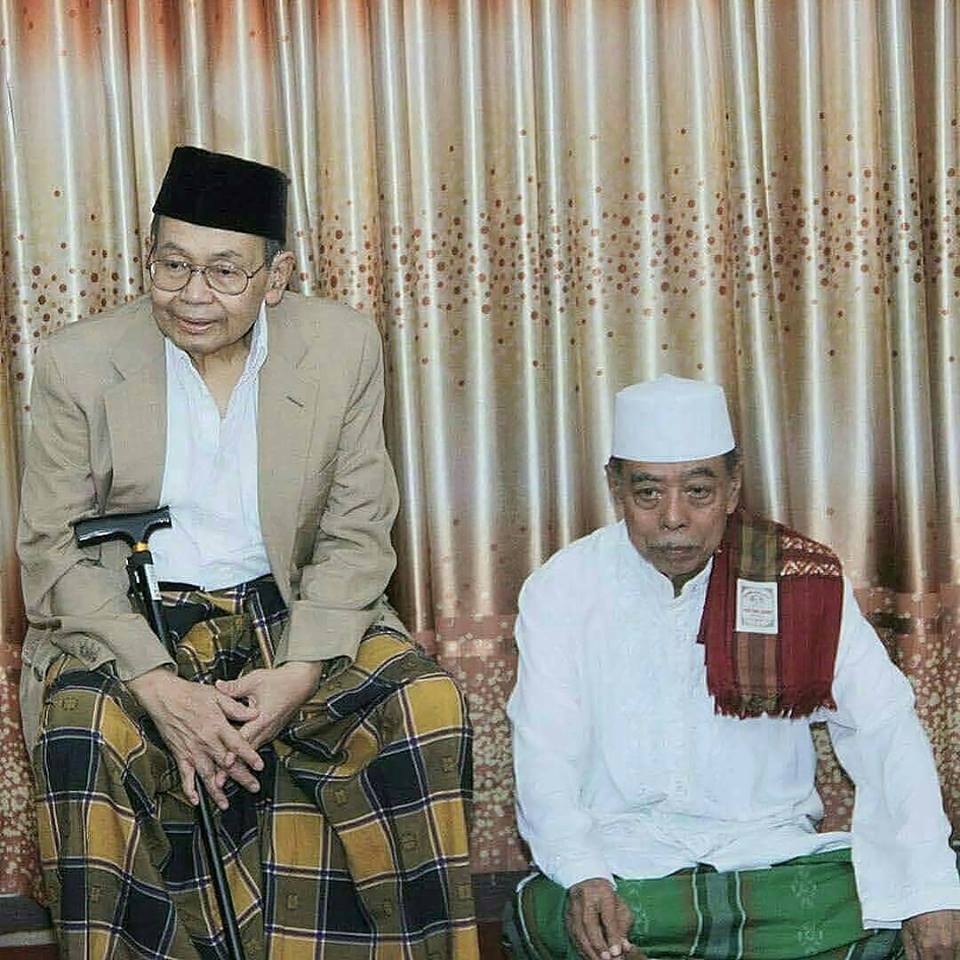 Selamat Jalan Mbah Din, Santri Rantau dari Cirebon Hingga Inggris