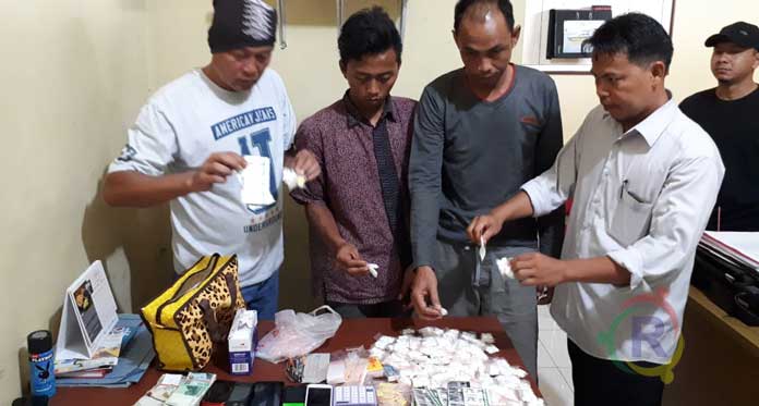 Polairud Gagalkan Transaksi Obat Ilegal di Kampung Pesisir