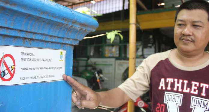 Pasang Stiker di Rumah, Jumlah Perokok Turun 80 Persen