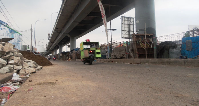 Penertiban Pedagang Bawah Flyover Gebang Bertahap