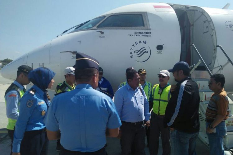 Guyon soal Bom, 2 Anggota DPRD Diturunkan dari Pesawat