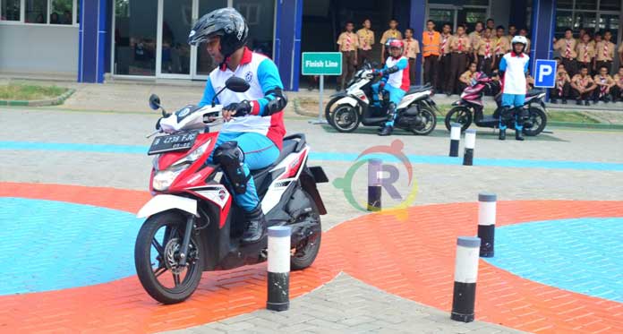 YAHM Bangun Safety Riding Lab Astra Honda