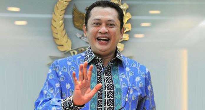 Ketua DPP RI Imbau Pemda Beri Gaji Guru Honorer di Atas UMK