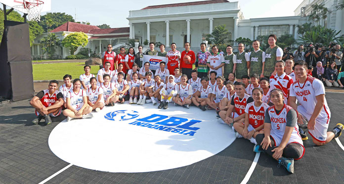 Jokowi Main Basket Bareng DBL 2018