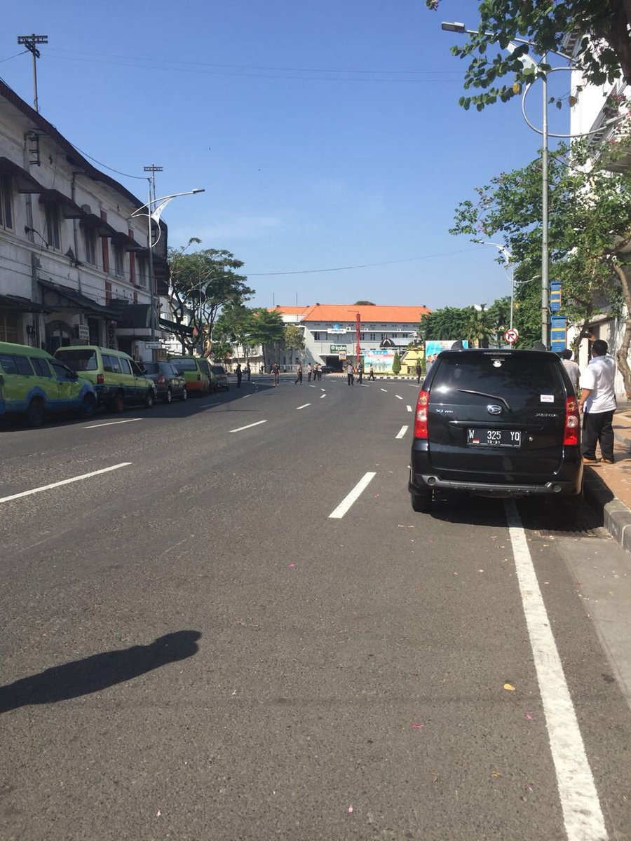 BREAKING NEWS: Sebuah Ledakan di Polrestabes Surabaya, pukul 08:50