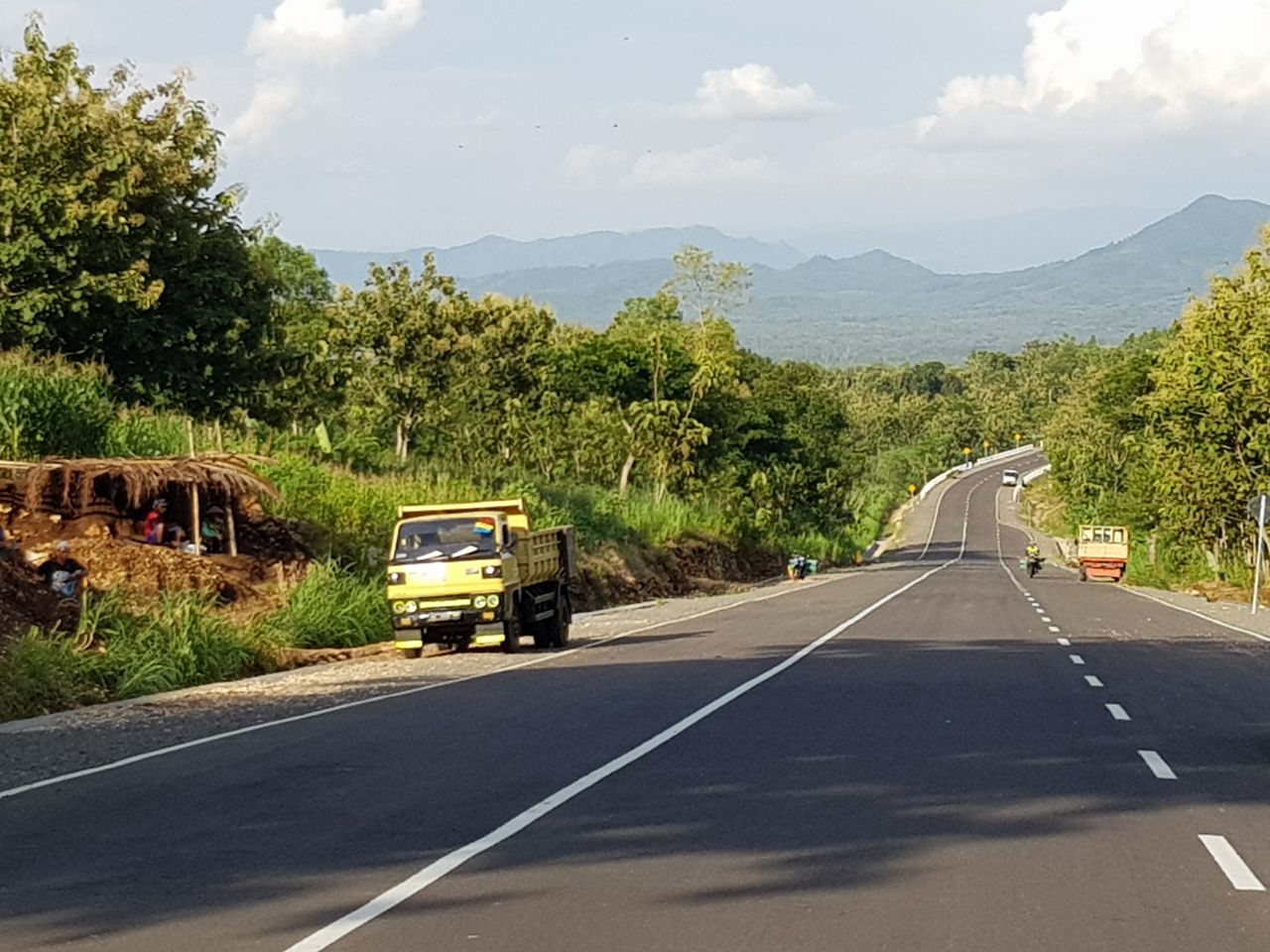 Kondisi Mulus, Mudik Lewat Jalur Pantai Selatan Jawa Lintasi Obyek Wisata