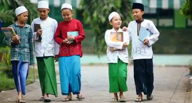 Pemkab Cirebon Bantah Tak Peduli Diniyah Takmiliyah Awaliyah