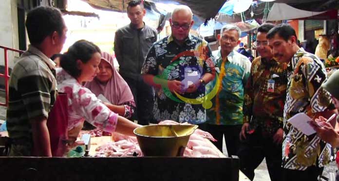 Pantau Harga Sembako, TPID Cirebon Sidak Pasar dan Gudang