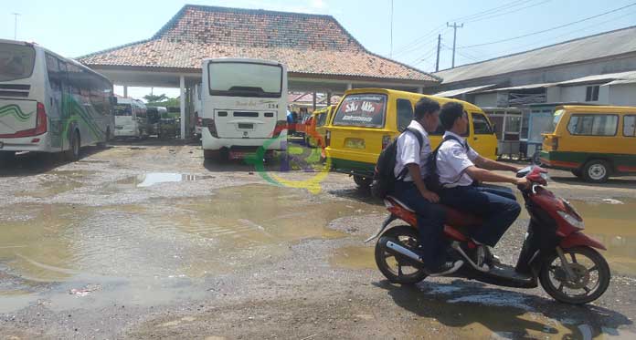 Terbentur Status Tanah Milik Desa, Pengelolaan Terminal Losari Belum Jelas