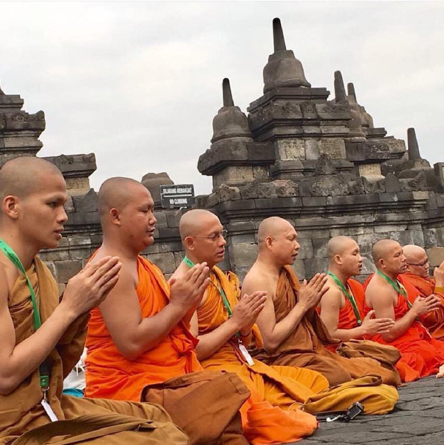 Puncak Waisak, Kemenpar Promosikan Famtrip Vesak Day 2562 BE di Candi Borobudur