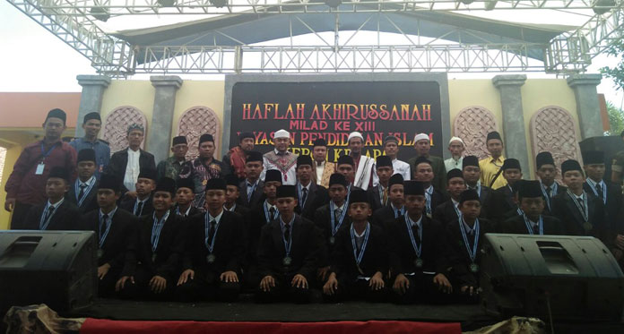 Khatmil Quran dan Nazam Alfiah Warnai Milad Ke-13 YPI Al-Ma’rifah